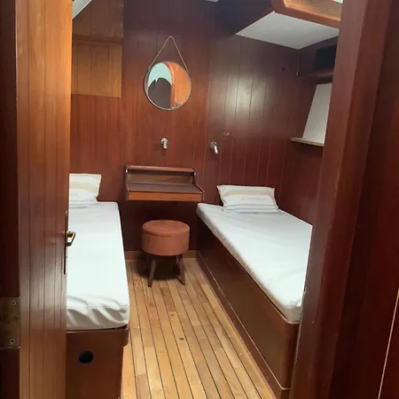 Valmarelo Maxi Catamaran Botel